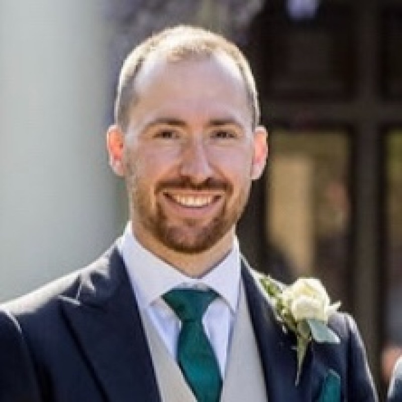 1759493090909 loading=