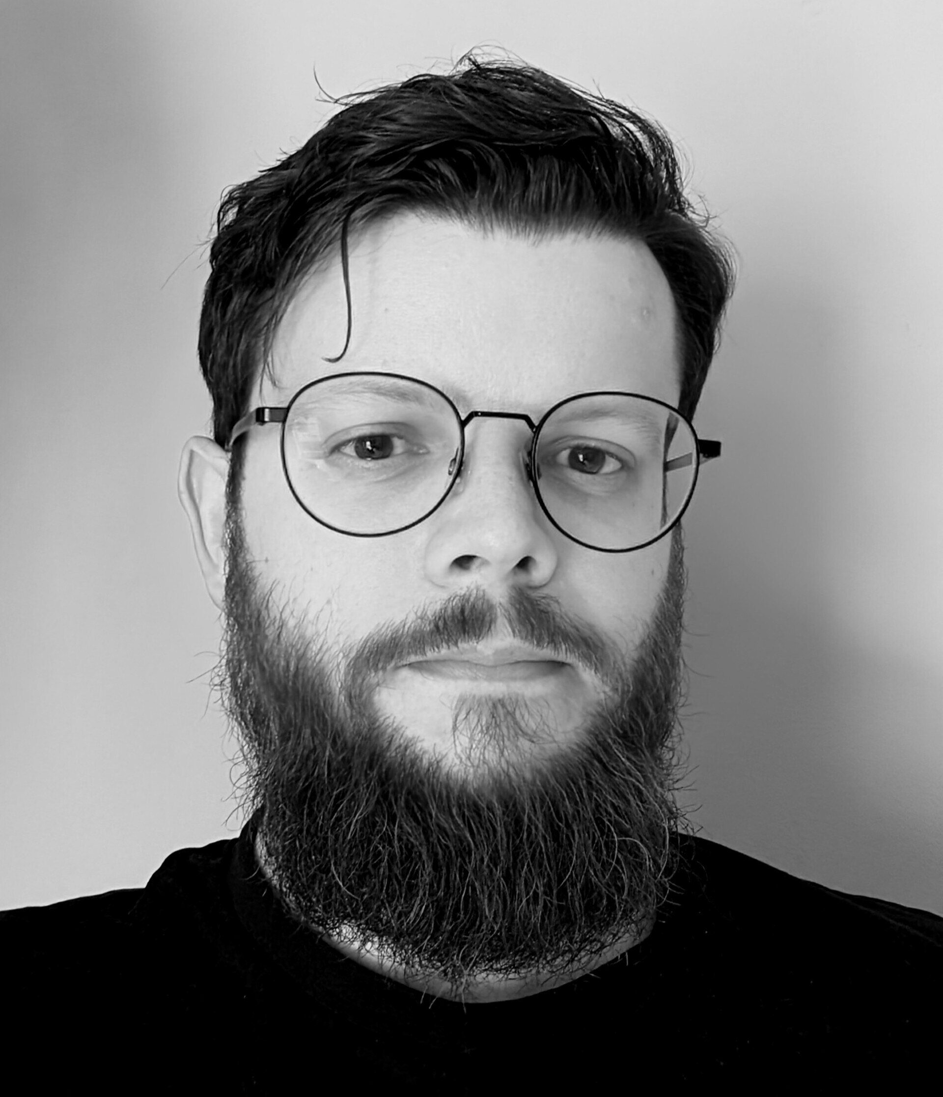 NeilMacRae loading=