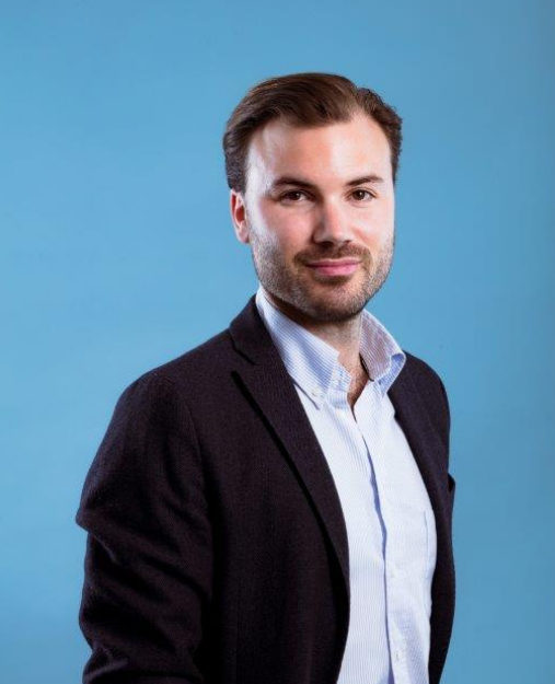 Speakers Adam - cropped loading=